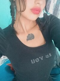 Karime_Torres_'s Offline Chat Room