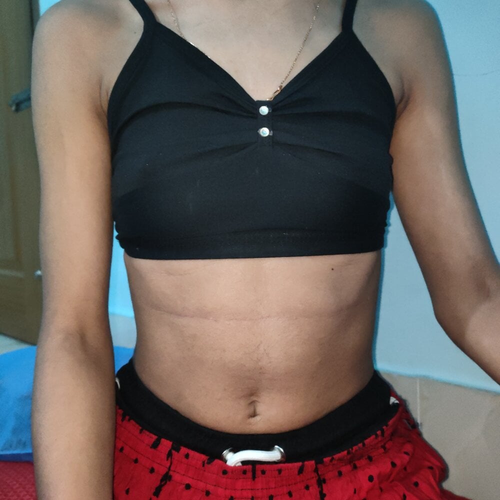 tamanna0tinni's Offline XXX Chat