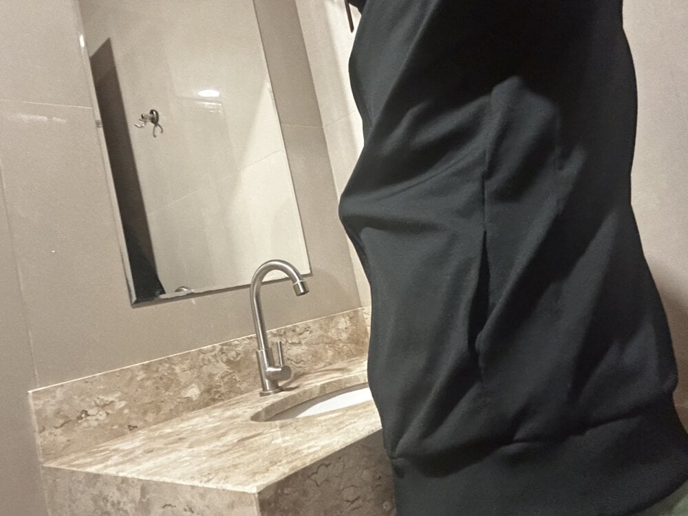 chatnmate.com novincom19 livesex profile in spanish cams
