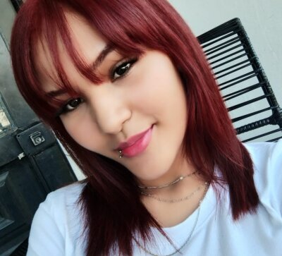 Mia_poppy_