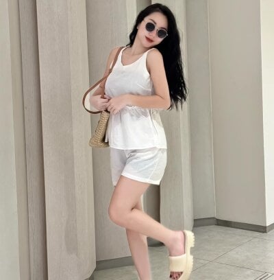 Hiroki-66 Female Stripteaseasian Online Cam Sex