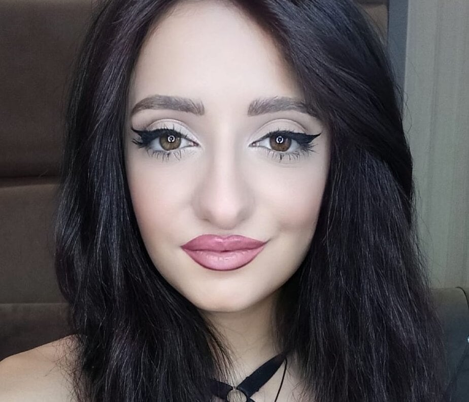 onaircams.com joelleapril livesex profile in romania cams