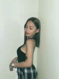 mia_tara's webcam live show