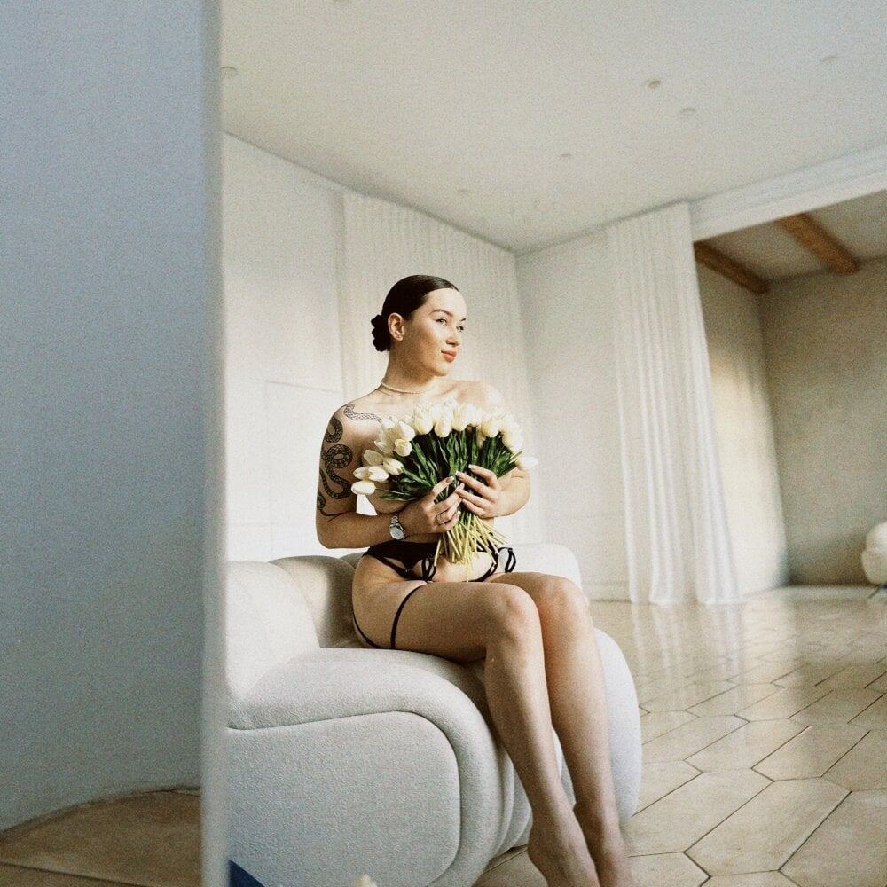 AnnaCarter_ profile