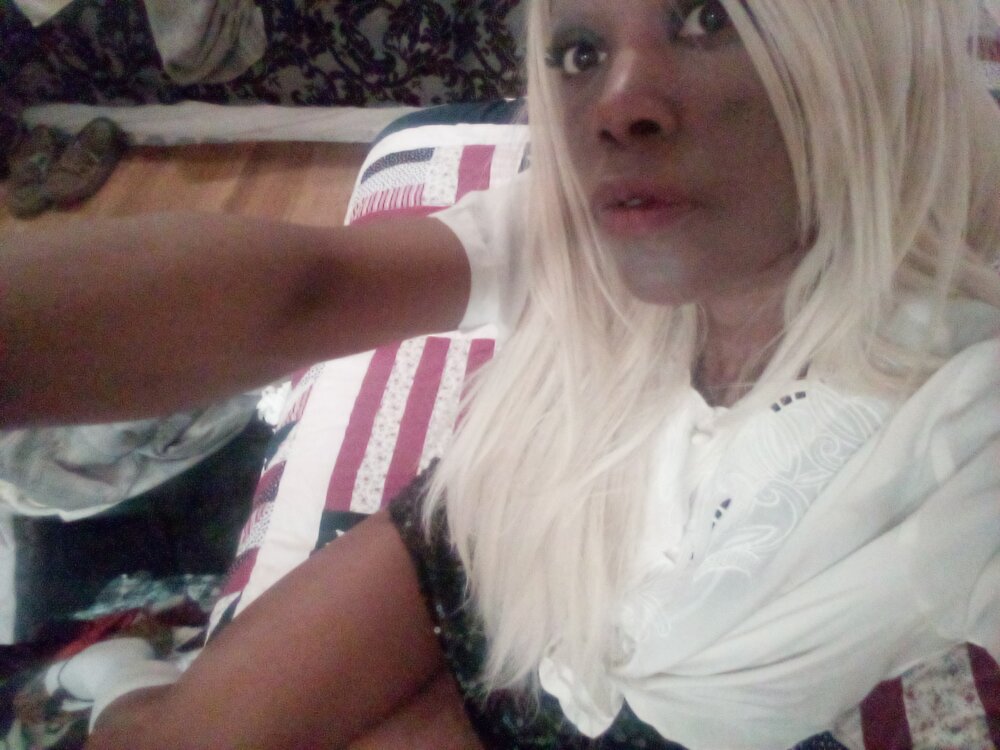 Live sex webcam photo for Yummy_Delilah #290213890