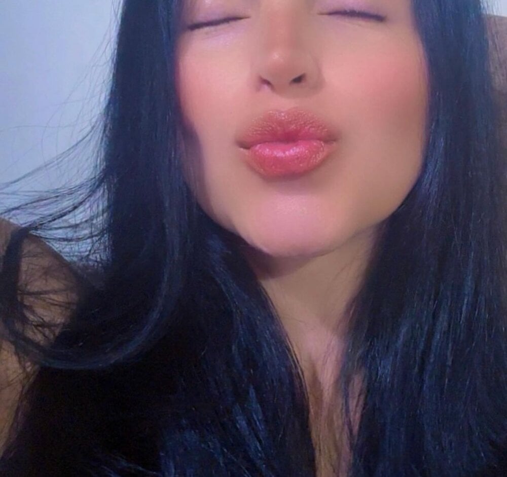 cheapadultsexcams.com alana_mitchell livesex profile in wherever-u-are cams