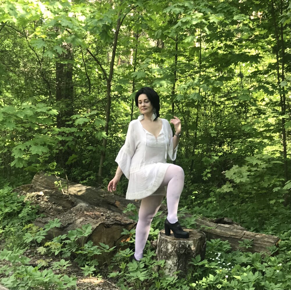 Live sex webcam photo for EmmaGiedi #289507893