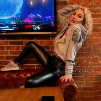 Mila_Mila4ka's Offline XXX Chat