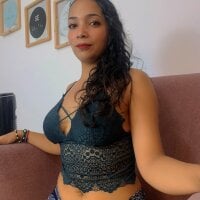 kellye_zea's Live Sex Cam Show