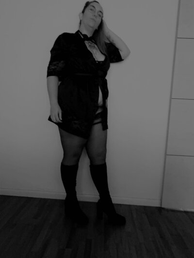 lolonico81 from stripchat