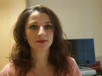 mona90's Offline Chat Room