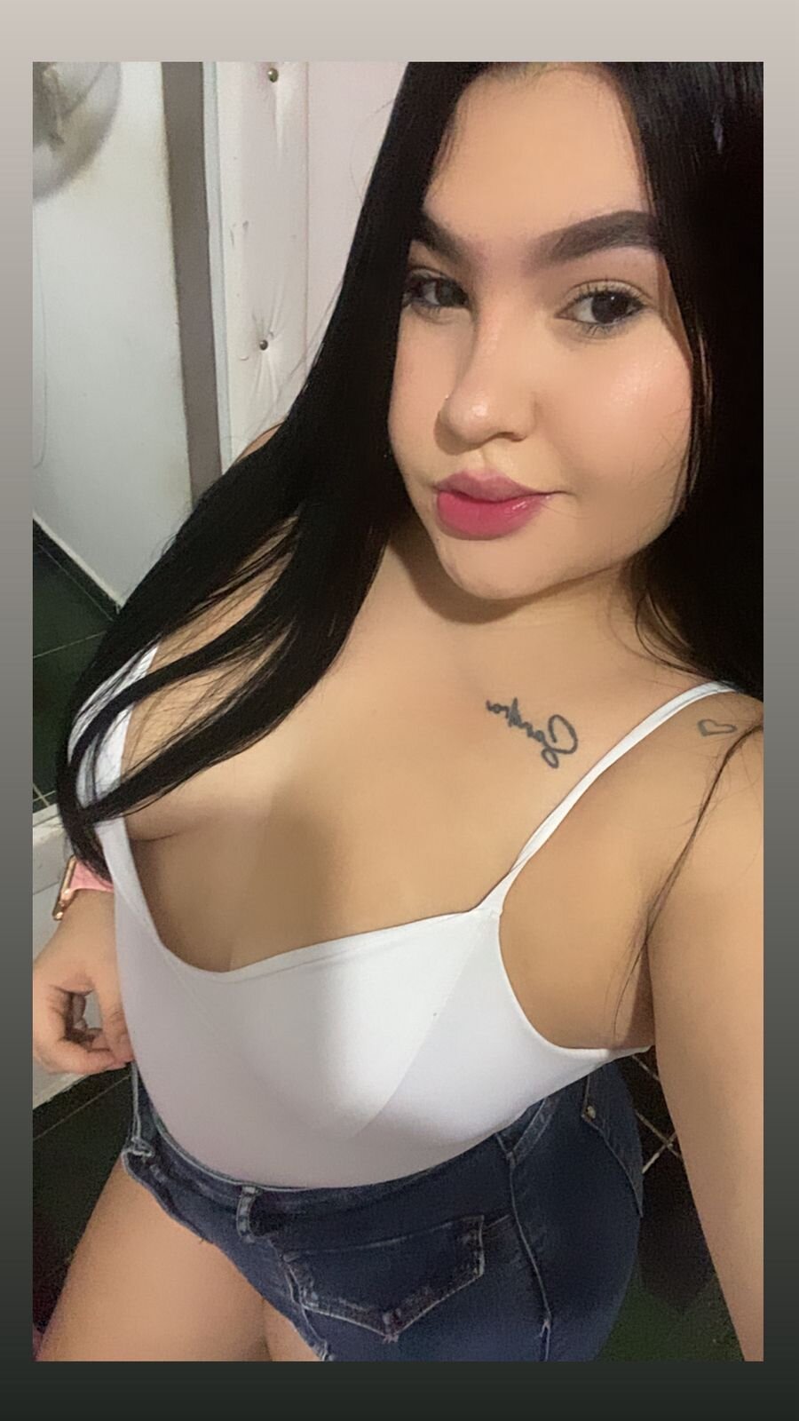 Latingbigtits