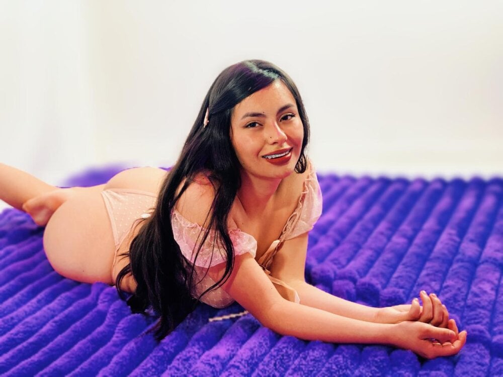 Mia_Bonnie_ profile
