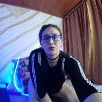 queenn07's Offline Chat Room