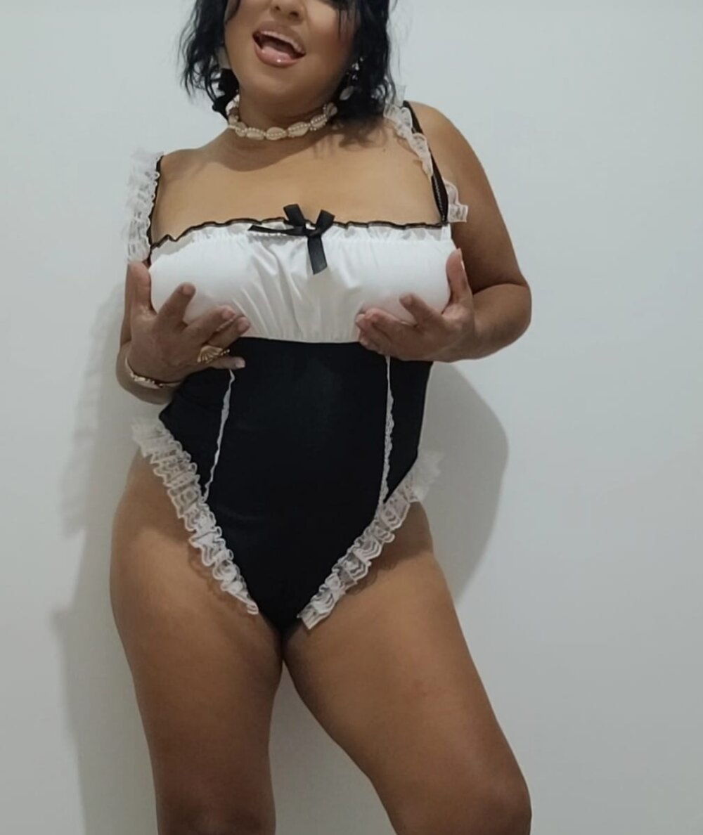 Watch  mariemiller19 live on StripChat