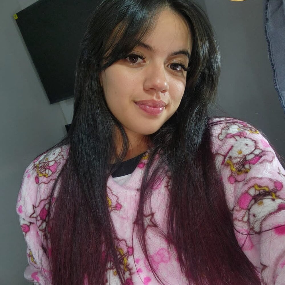 stefi_bigtitsMILK profile