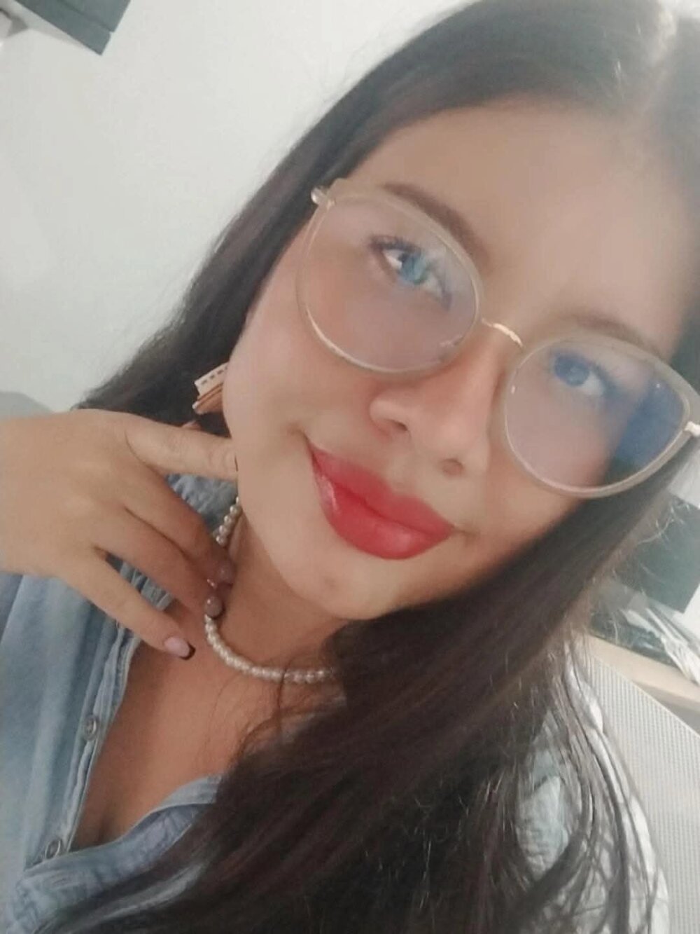 onaircams.com lilith_vincent livesex profile in col cams