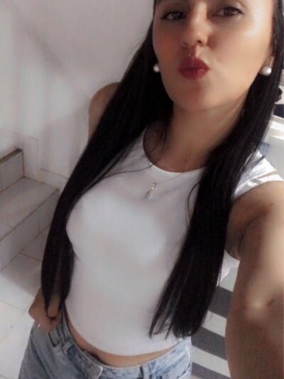 julieta_campbelll from stripchat