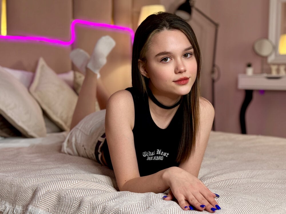 RachelHarries profile
