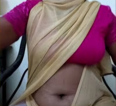 porn webcam Tamil Varshaa