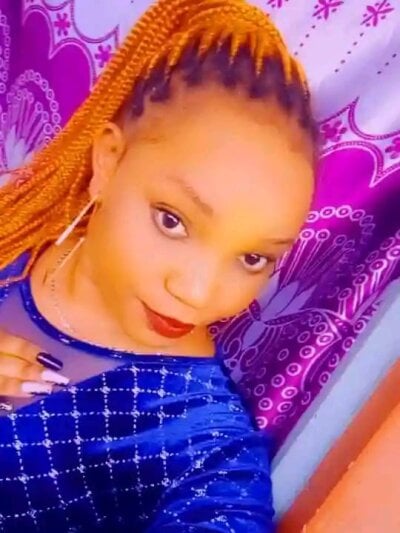 emily_fem from stripchat