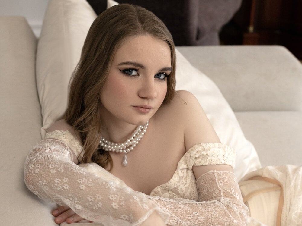 ChloeMillis profile