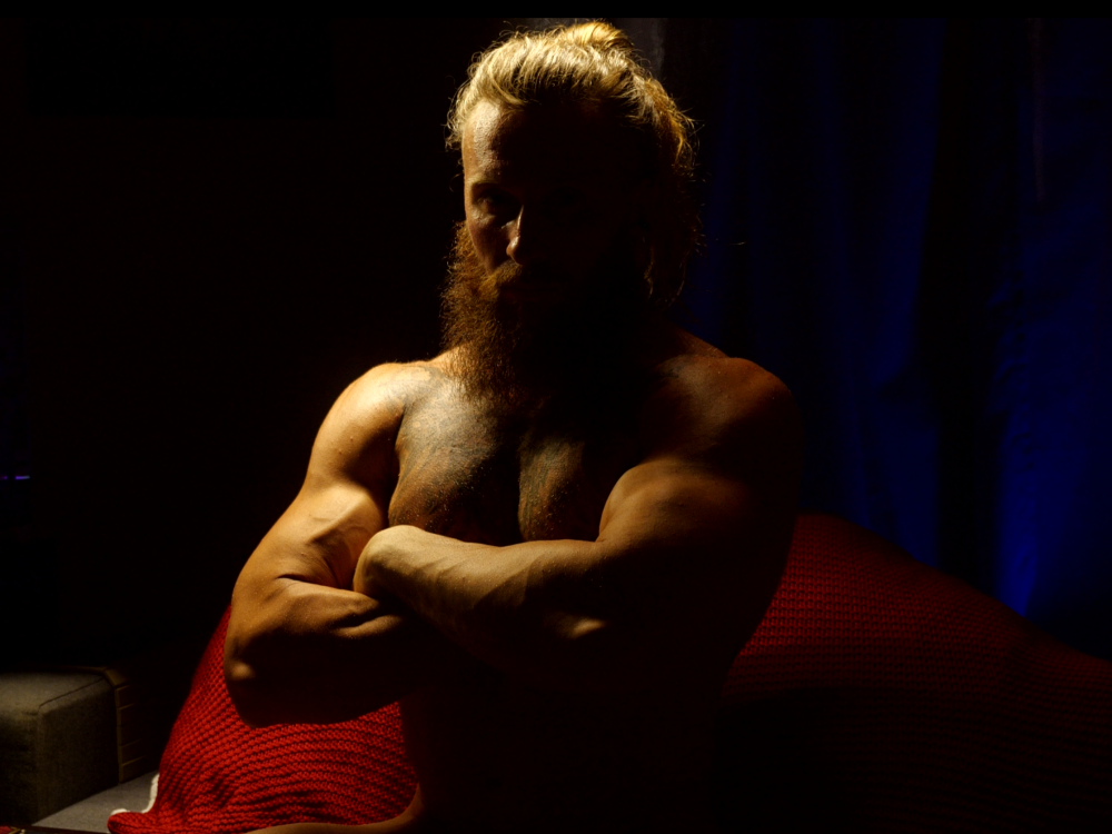 tarzan_ from stripchat