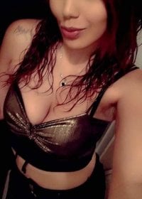 sandyrosse_'s Offline Chat Room