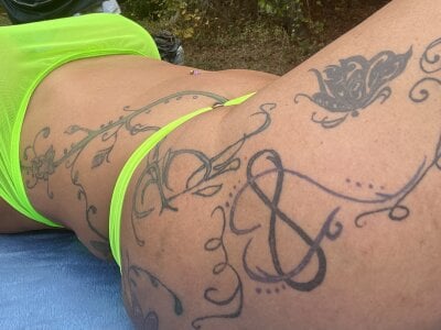 Prainxxx22 Female Americanmature Strip Cam