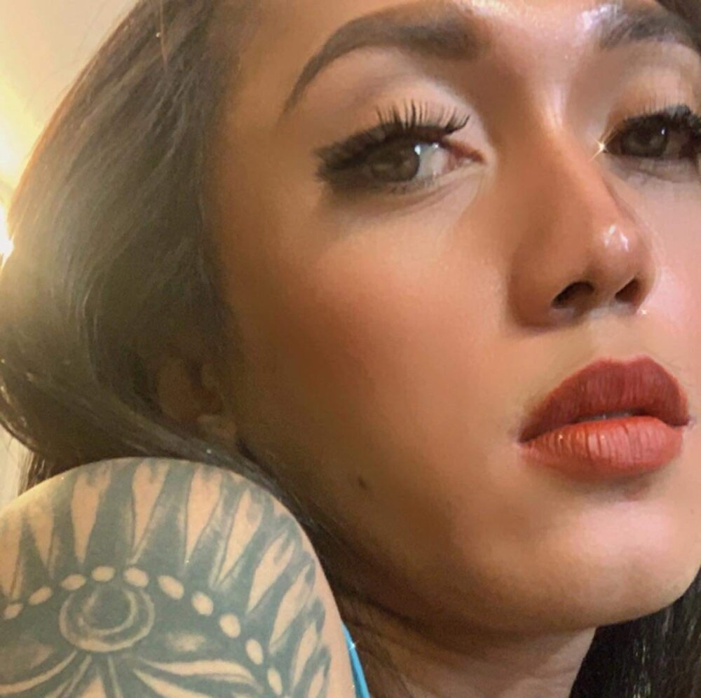 Live sex webcam photo for simplyme_ace #286478197