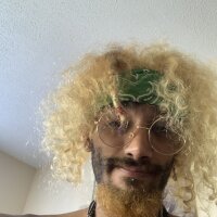 hornypersiancock's Offline Chat Room