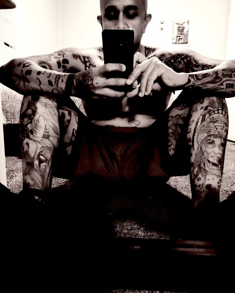 Tattedmeskin69