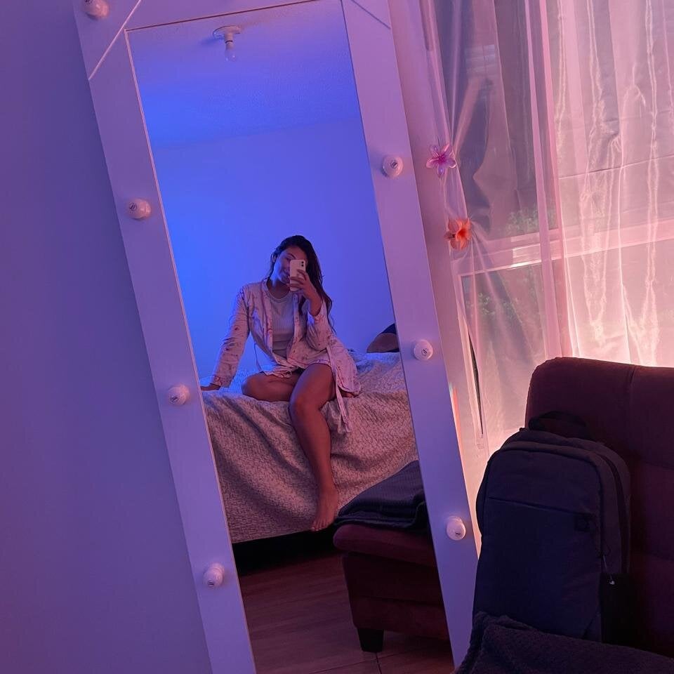 scarlett_myst from stripchat