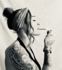 ThornsandHoney's Live XXX Chat