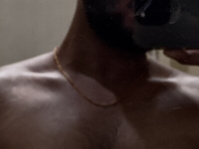 Cum_on_your_tityyy Male Bbc Cam Sex