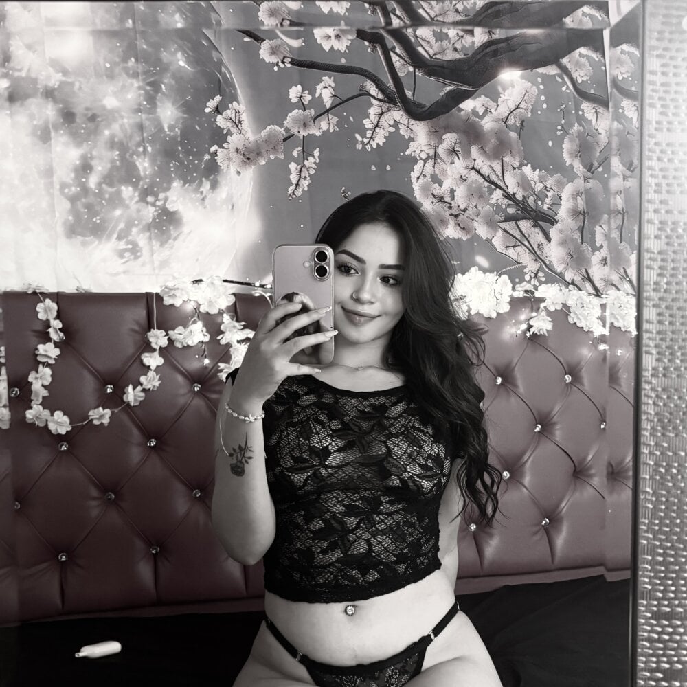 stripchat abbymnd1 webcam profile pic via cheapadultsexcams.com