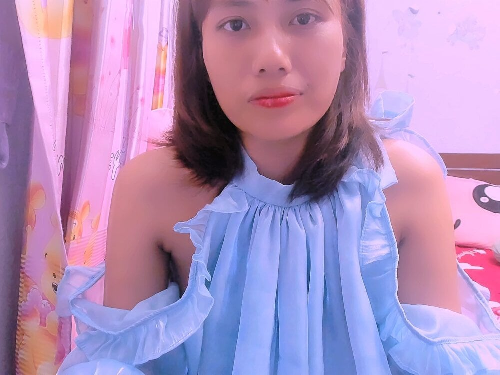 Live sex webcam photo for ruddy_bie #278348359