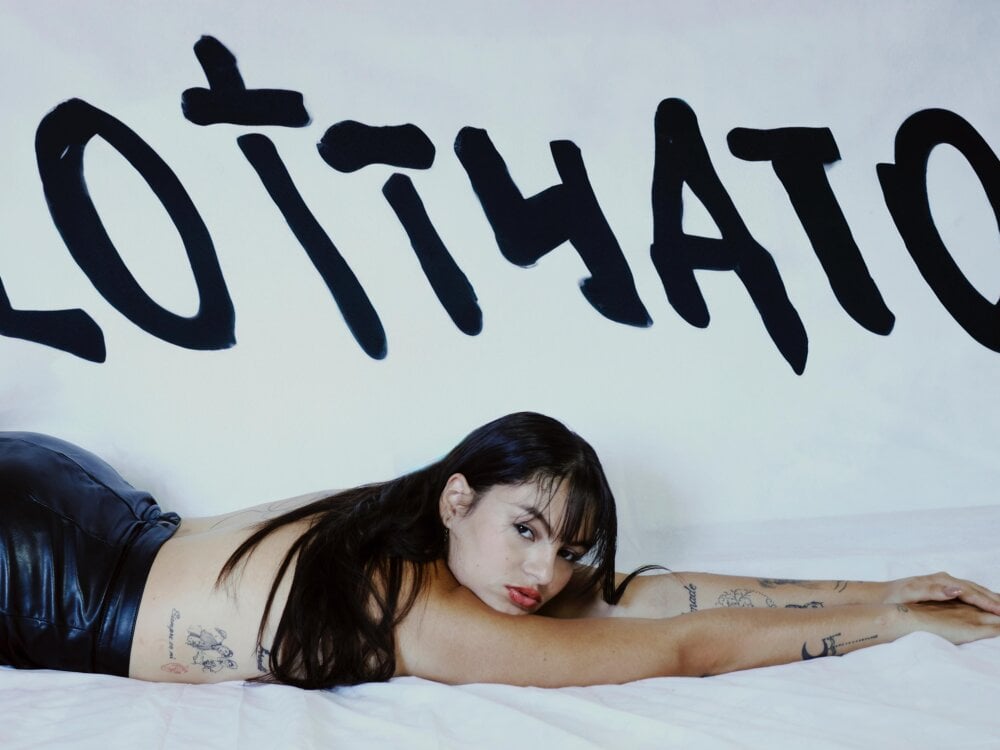 Gaia_Hot's Offline XXX Chat