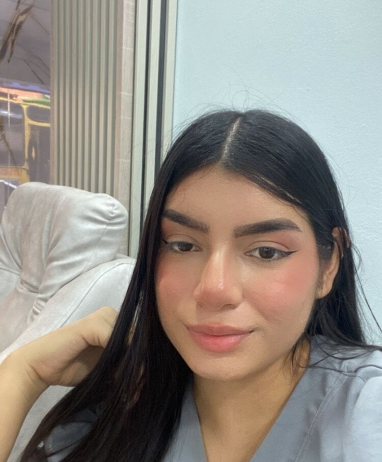 pornsexycams.com elody_grundy livesex profile in europe-secret-place-3 cams