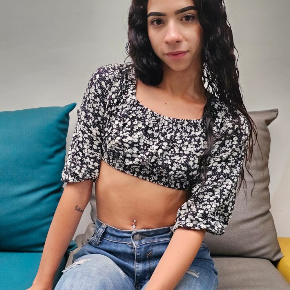 Live sex webcam photo for sara_lope #289954727