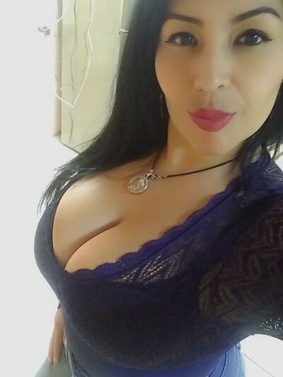 -Scarlett_Elenor-