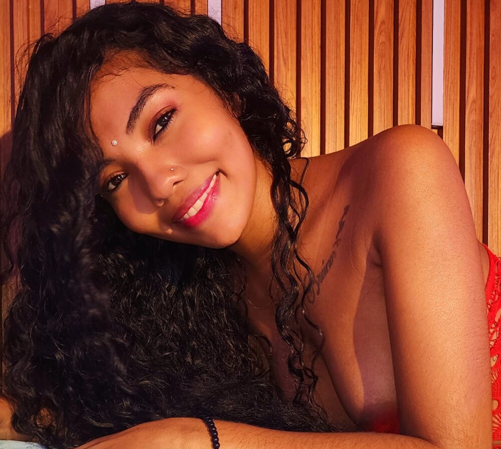 Live sex webcam photo for IsbhellMusk #290208674