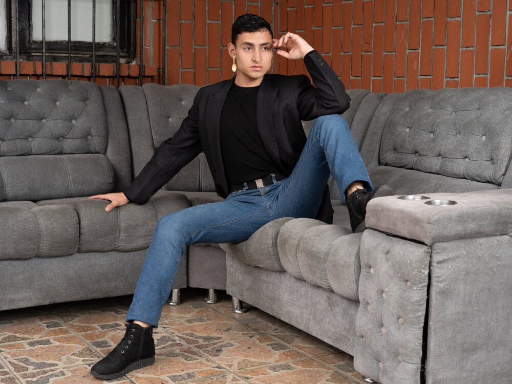 Tomycollins profile