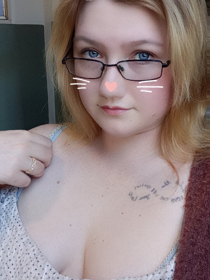 onaircams.com bunnyafterdark livesex profile in this-wonderful-world cams