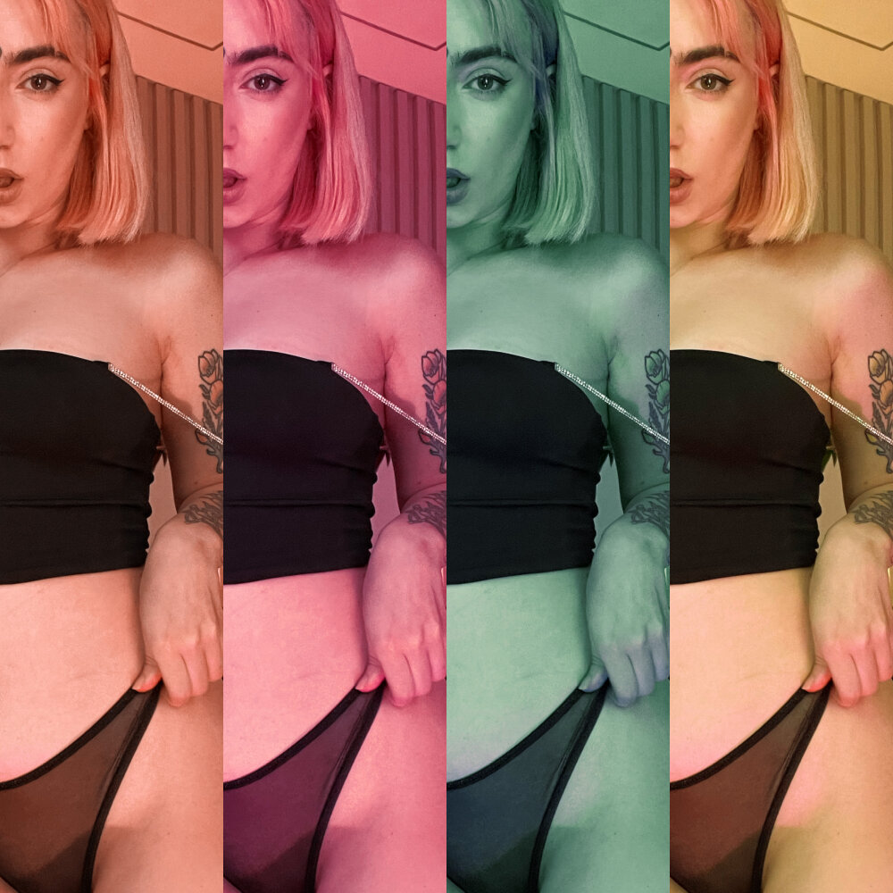 Live sex webcam photo for loly_moony #289165393