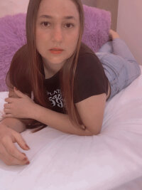 Emmaa_Hoot's Offline XXX Chat