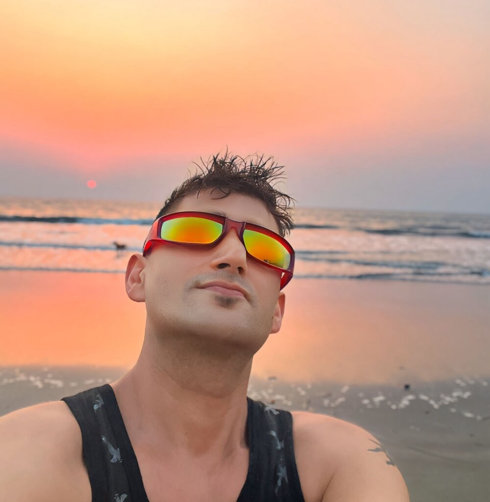 Rockulong's most recent online preview