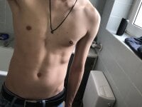 Toyjungee's Live Webcam Show