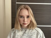 HolyMedi's Offline XXX Chat
