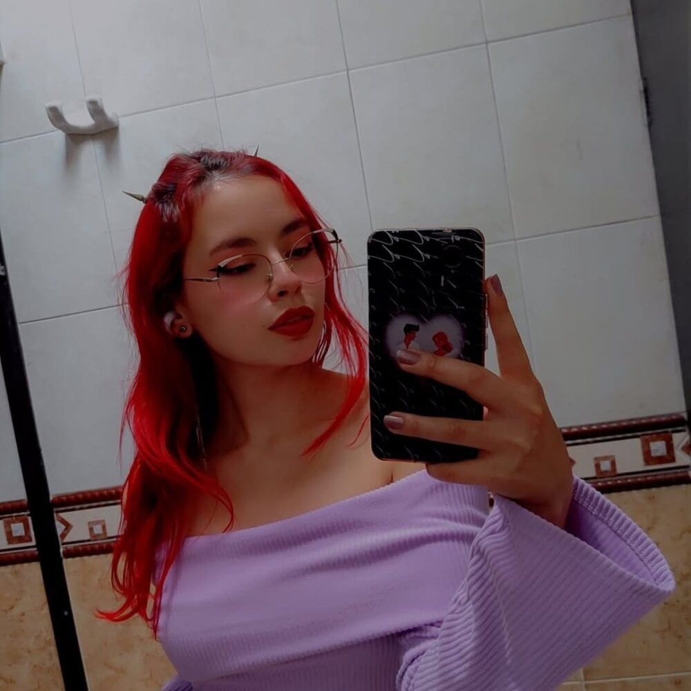 sexcam3d.net rossyhonney livesex profile in white-hair cams